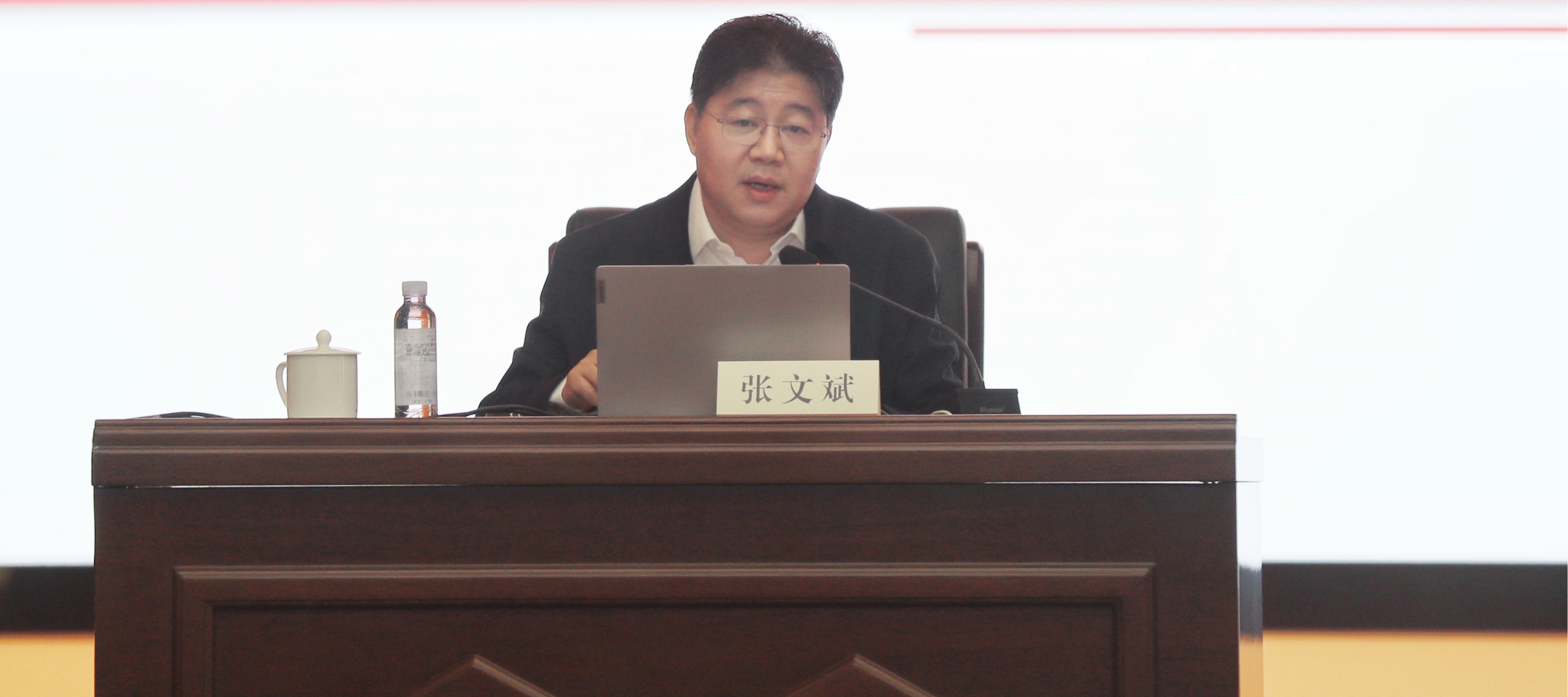 【综合新闻】学校举行教育强国建设专题报告会